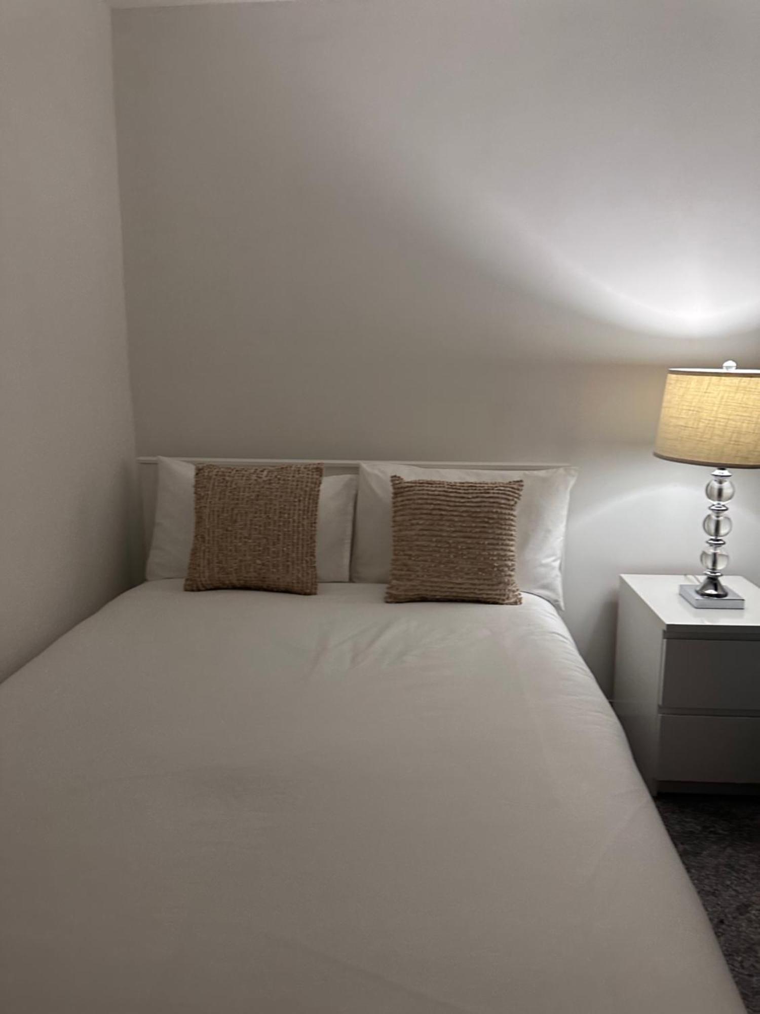 Ocean Village Marina 2 Bedroom Apartment With Balcony! Southampton Exterior foto